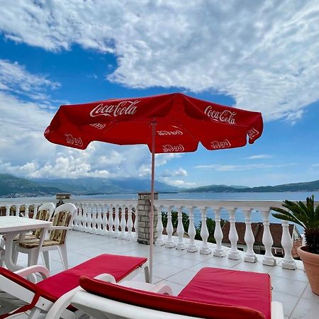 Family House With Pool & Sea View Aparthotel Bijela Exterior photo